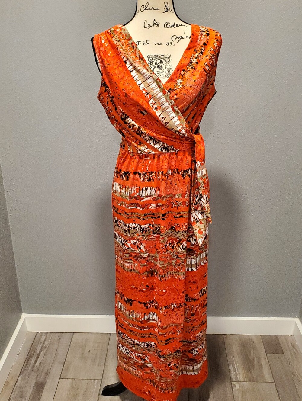 Tiana B. Bright Orange Printed  Maxi Dress Size Small